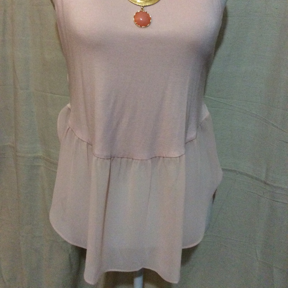 💯Curved Hem Halter Top - Picture 7 of 7